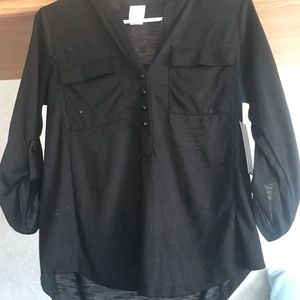 The brand is No boundaries and it is a size small.